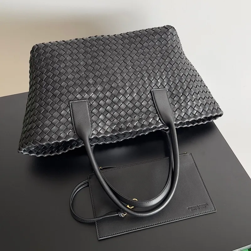 All categories 💚 Authentic bags 💚 BV 2025 new BV handbags